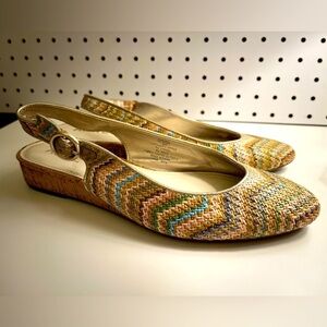 Anne Klein Akmarta Natural Slingback Closed Toe Flats Women’s Size 7.5 Boho